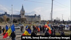 La Iași, protestatarii sunt în centrul orașului