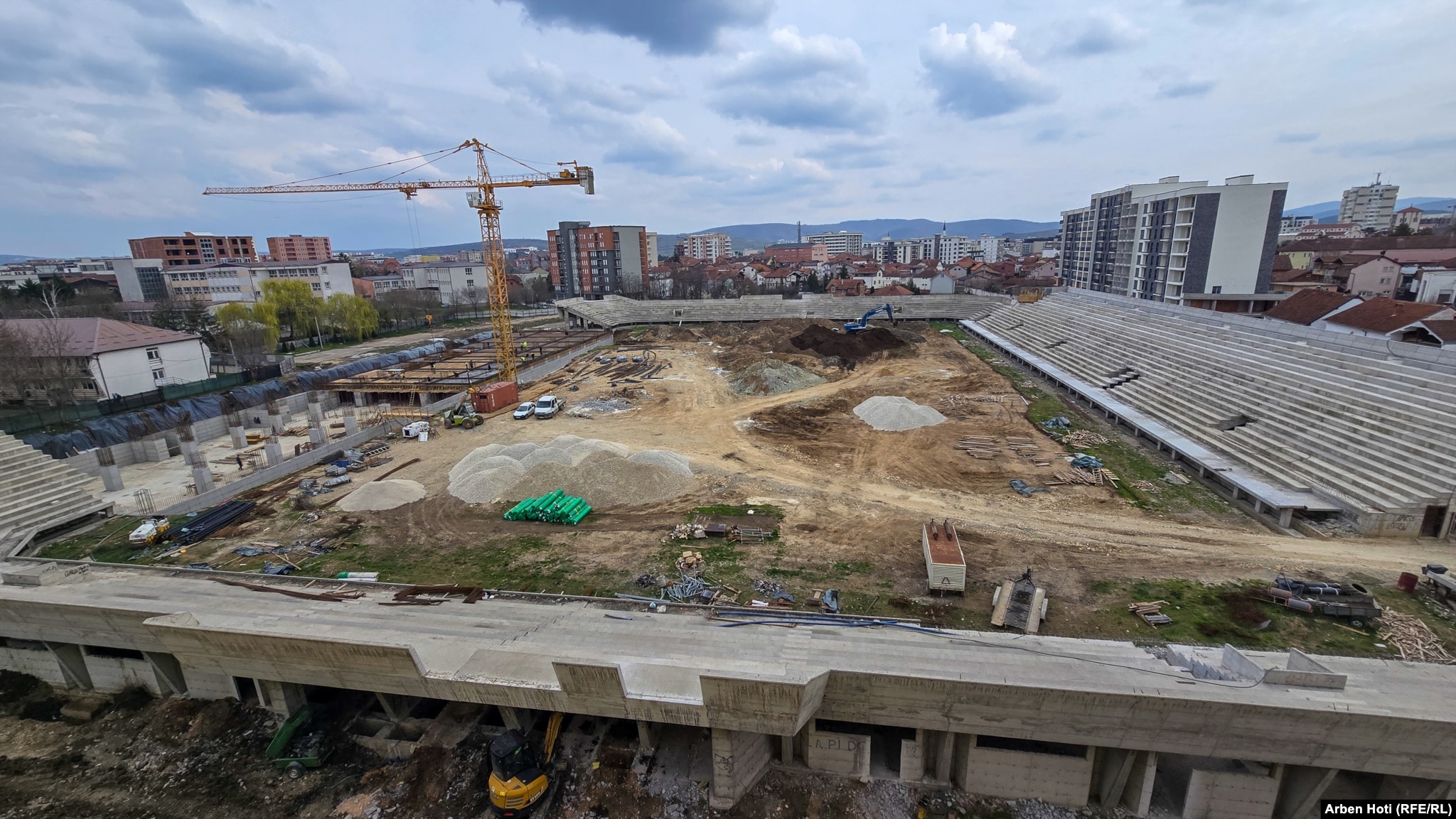 Kështu duket stadiumi i Gjilanit i fotografuar në prill nga kameramani i REL-it, Arben Hoti.