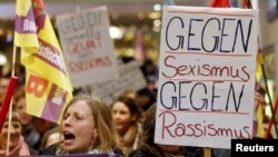 Большинство участниц акции протеста в Кёльне – женщины. 5 января 2016 года.
