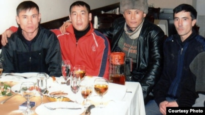 Қыздар шынымен кончают с разряд компиляция Үлкен сиськи бар сүйкімді брюнетка