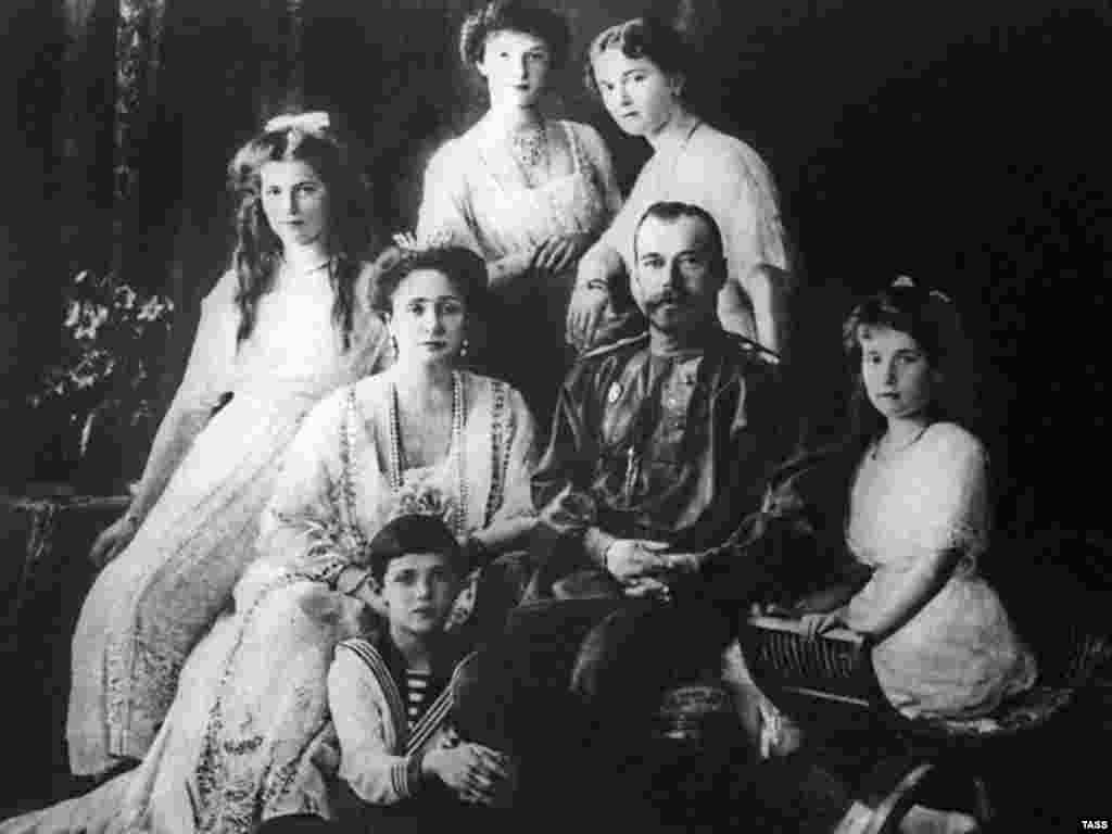 Tsar Nicholas II and his family, 1913 - The stern and aloof monarch Nicholas II was deeply unpopular, particularly after his disastrous decision to enter World War I. The masses of disillusioned veterans returning from the front exacerbated the volatility already caused by the country's rapid industrialization and urbanization. Soaring inflation and food shortages led to demonstrations in major cities, many of which were violently suppressed.