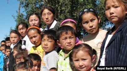 Мастурбация жасайтын қыздар жасырын камера войер