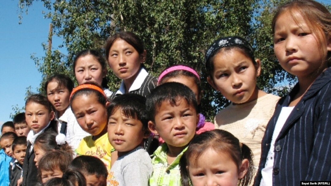 Траннилер суырып салмастан еркектердің аузына сұқылады