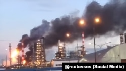 Пожежа на НПЗ в Капотні після атаки українськими дронами. Москва, Росія. 16 червня 2026 року