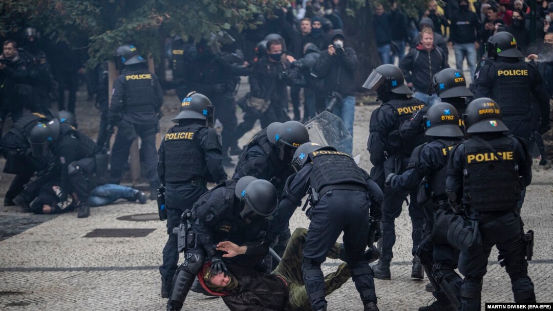 Cehia, proteste împotriva măsurilor restrictive luate de autorități 