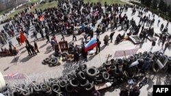 Акция пророссийских активистов в Донецке