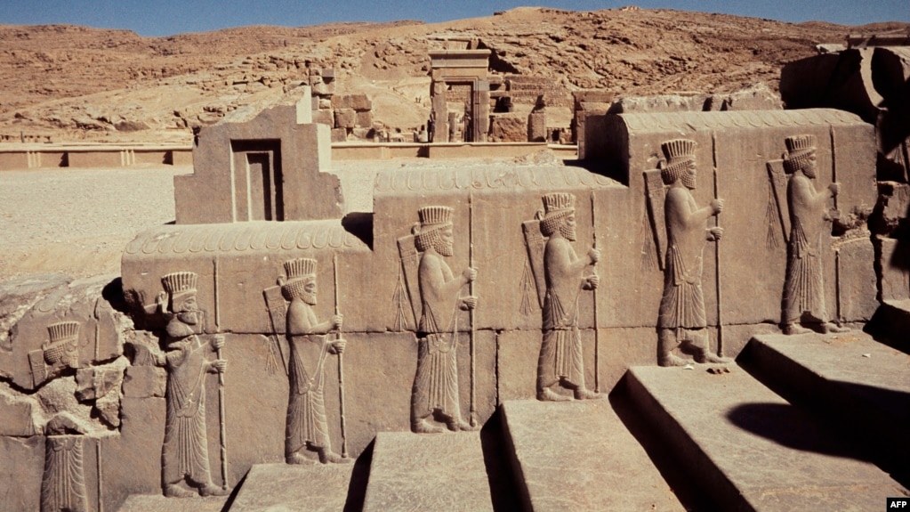 Më 1979, UNESCO ka shpallur si trashëgimi botërore monumentet e rrënuara të Prespolisit, kryeqytetit të perandorisë së Lashtë Persiane. 