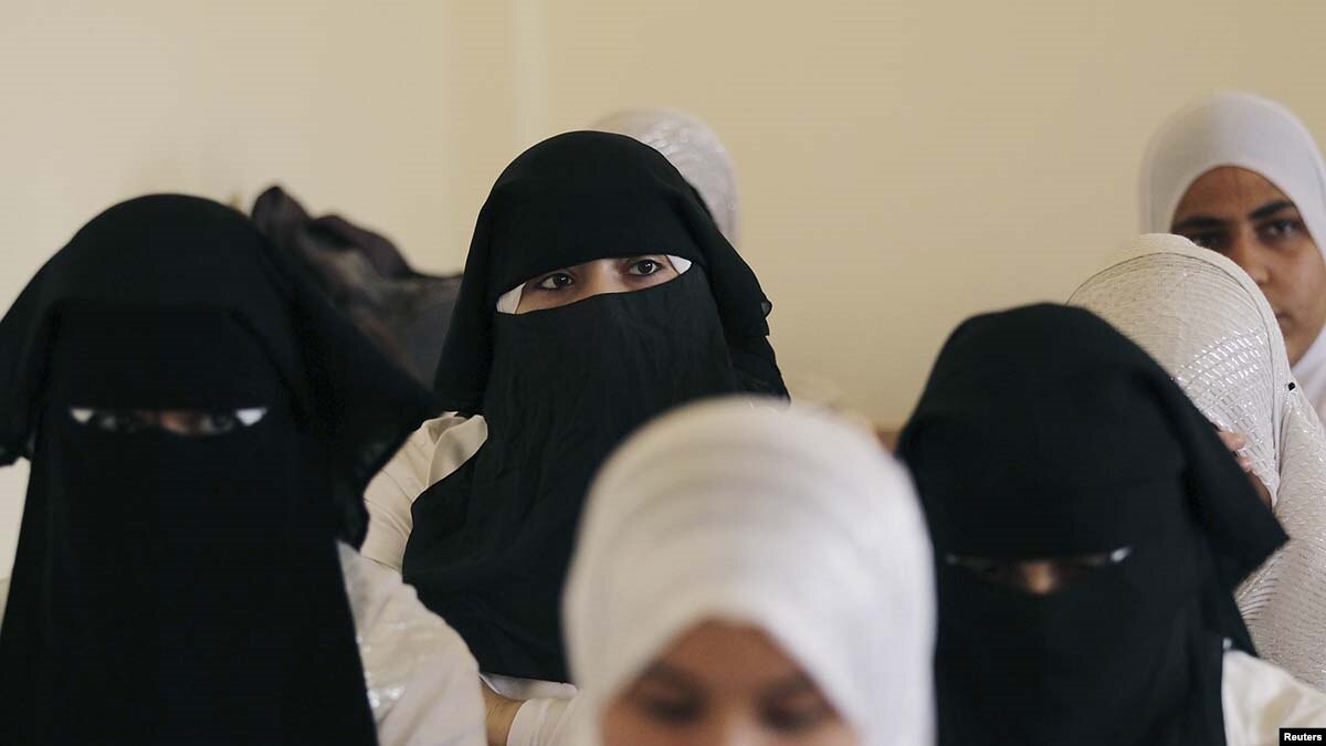 Iraqi Officials Deny Hijab To Be Mandatory At Universities