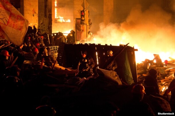 Революція гідності, Київ, майдан Незалежності, 18 лютого 2013 року