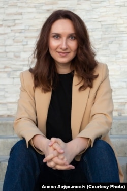 Алена Лаўрыновіч