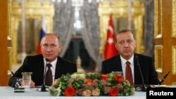 Vladimir Putin i Redžep Tajip Erdogan 