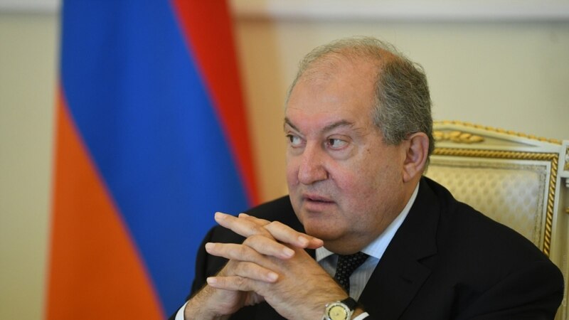 Președintele Armeniei a refuzat cererea premierului Pașinian de a numi un nou șef al Marelui Stat Major