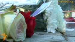 Цветы в память об Илье Сегаловиче