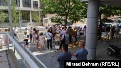 Protest doktora u Mostaru 1. jula 2021.