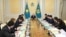 Қазақстан президенті үкімет шенеуніктерімен жиында отыр (Ақорда сайтынан алынған фото)