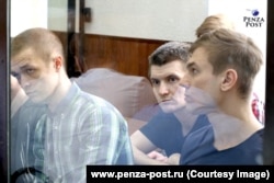 Обвиняемые Илья Шакурский, Андрей Чернов и Дмитрий Пчелинцев в пензенском суде