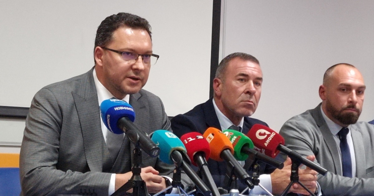 Отивал е на фитнес сутринта? Не, връщал се е от