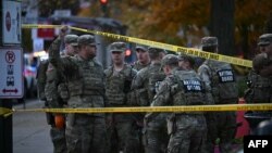 Soldați ai Gărzii Naționale, la locul atacului din Washington DC. 26 noiembrie, 2025.