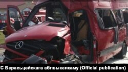 Маршрутка пасьля аварыі