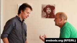 Franak Viačorka (pictured left), RFE/RL's first Vaclav Havel Journalism Fellow, works as a broadcaster for the Belarusian-language Radio Svaboda.