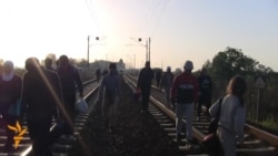 Migrants Forge Route Through Croatia