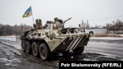 БТР украинской армии в районе Дебальцева, январь 2015 г.
