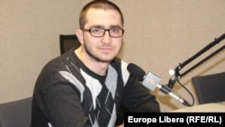 Pavel Cireș în studioul Europei Libere la Chișinău