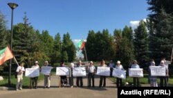 ТИҮнең Казан мәчетләрендә видеокамералар куюга каршы пикеты