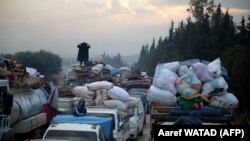 Kolone civila napuštaju Idlib, decembar 2019. godine