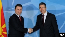 Премиерот Никола Груевски и генералниот секретар на НАТО Андерс Фог Расмусен.