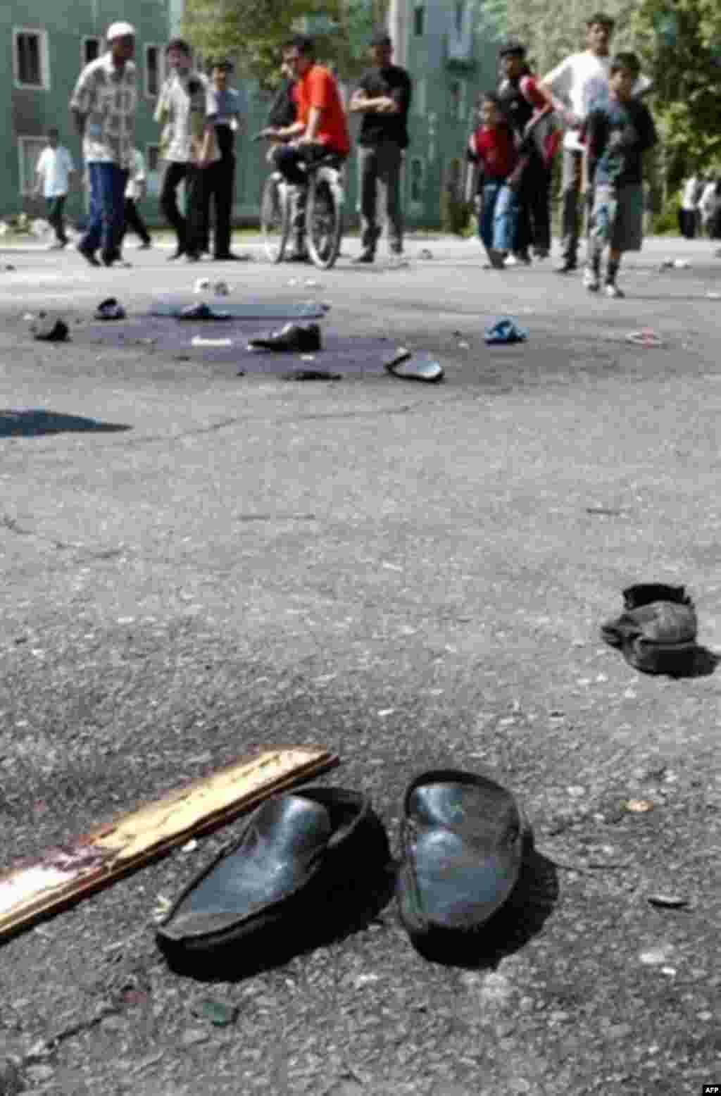 Andijon's central square following the bloodshed - Bodies littered the streets of Andijon the day after security forces fired on the demonstrators. 