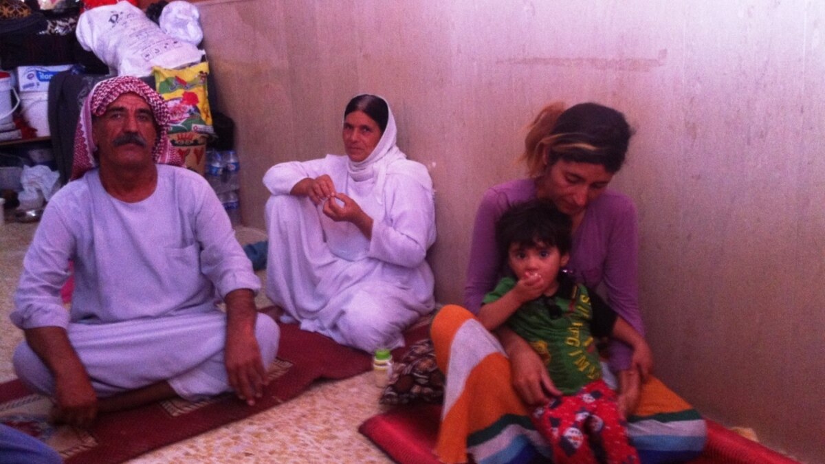 اطفال من سنجار تاهوا عن آبائهم وامهاتهم