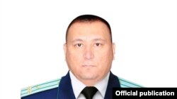 Алламбергенов бунга қадар Тахиатош тумани ҳокими лавозимида ишлаган.