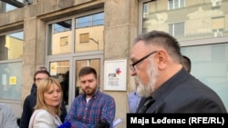 Predstavnik pokreta "1 od 5 miliona" Stanko Bosnić tokom razgovora sa rukovodstvom RT Vojvodine