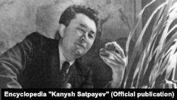 Казахский ученый-геолог Каныш Сатпаев в 1944 году.