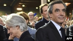 François Fillon și soția sa Penelope Fillon la 29 ianuarie la o reuniune electorală