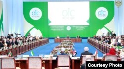 Саммит Организации исламского сотрудничества (ОИС) по науке и технологиям в Астане, 10 сентября 2017 года.