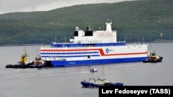 The Akademik Lomonosov began its 5,000-kilometer voyage to the Arctic on August 23.