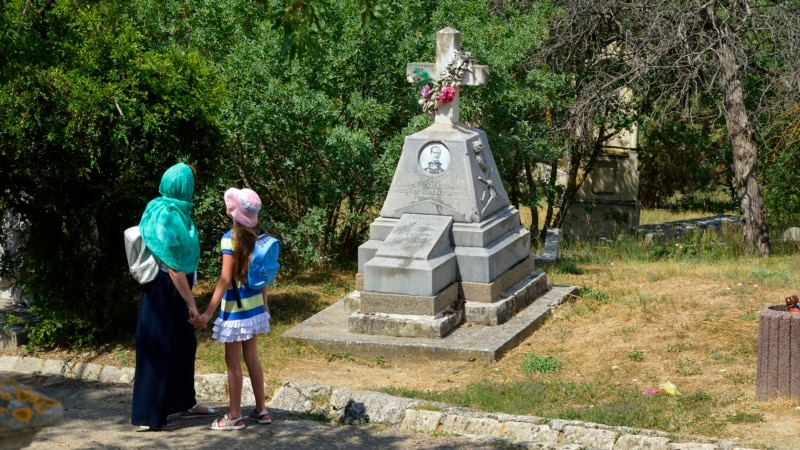 В Архангельской области власти планируют построить школу на месте кладбища