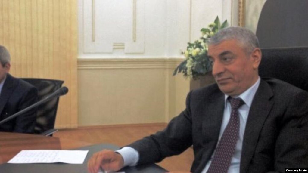 Eldar Mahmudovun qohumuna 13 il həbs cəzası verildi