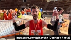 Тарас Цялькоўскі на фінішы забегу