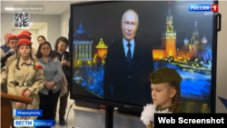 Propaganda među djecom u okupiranim dijelovima Luganska i Donjecka, arhivska fotografija 