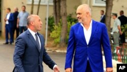 Kryeministri i Kosovës, Ramush Haradinaj dhe kryeministri i Shqipërisë, Edi Rama