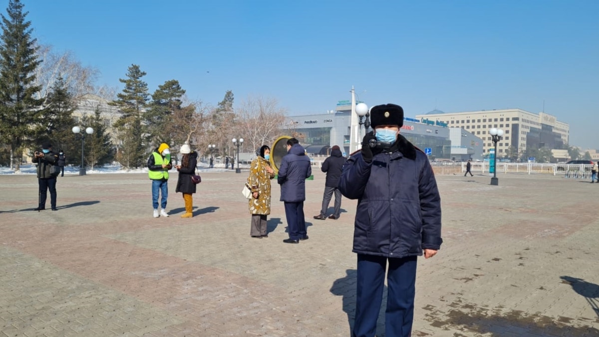 Реферат: Борьба с кризисом в Казахстане