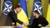 Украинанын президенти Владимир Зеленский жана НАТОнун баш катчысы Марк Рютте. 22-август, 2025-жыл, Киев шаары. 