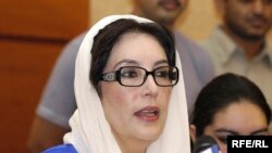 Беназир Бҳутто: "Ман ба Покистон демократияро хоҳам овард!"