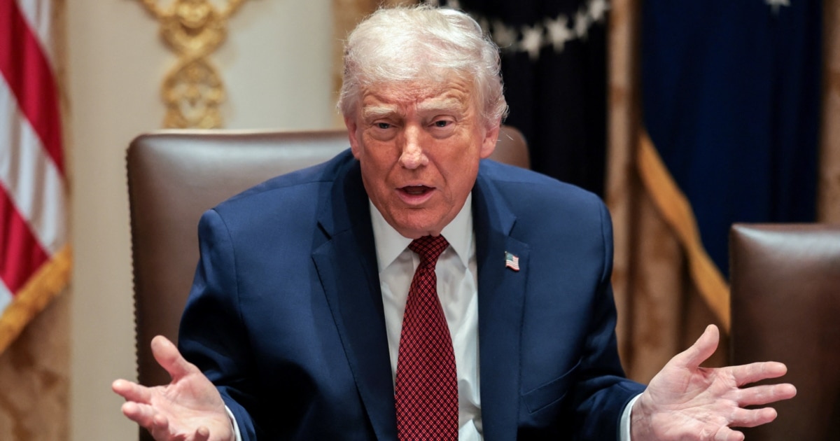 Trump: “Ukraine is no longer a democracy”