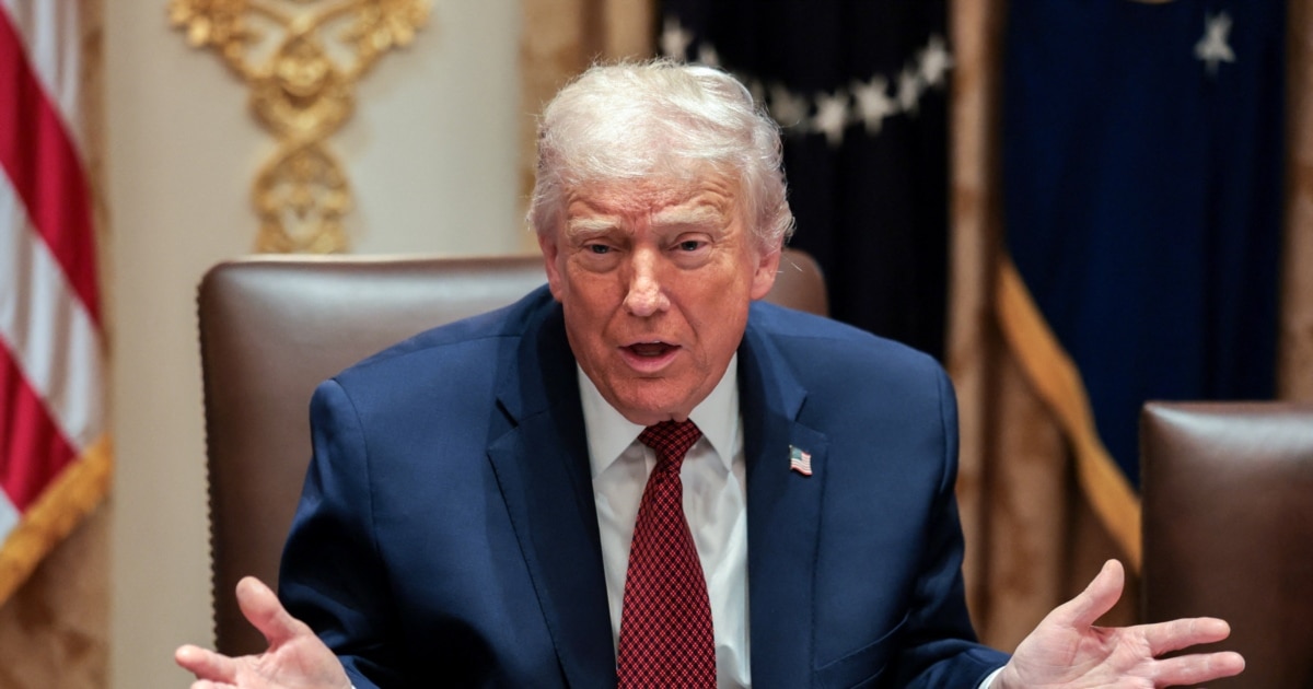 Європа рухається в "дуже поганому напрямку" - Трамп про штраф від Єврокомісії соцмережі Х