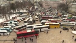 Як і чому приїхали люди на День Соборності України до Києва (відео)