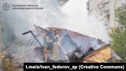 Пожарные тушат возгорание на АЗС в Запорожье 25 июня